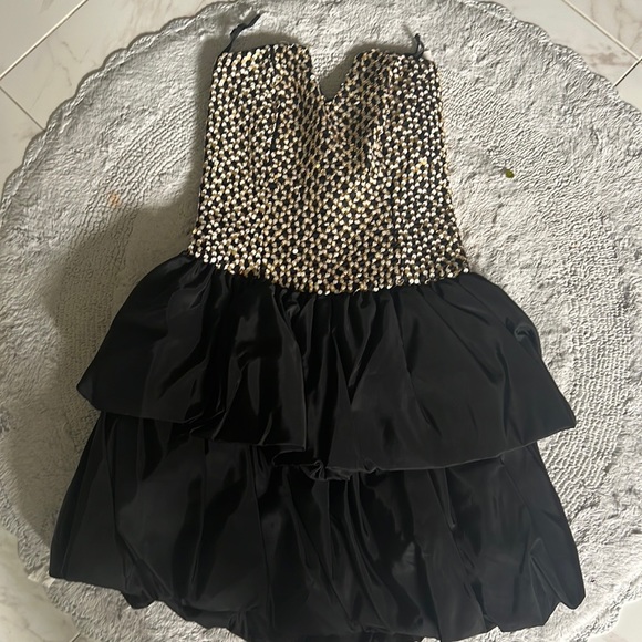 Gunne Sax Black and Gold Sequin Mini Dress Size 7/8 - Picture 1 of 2